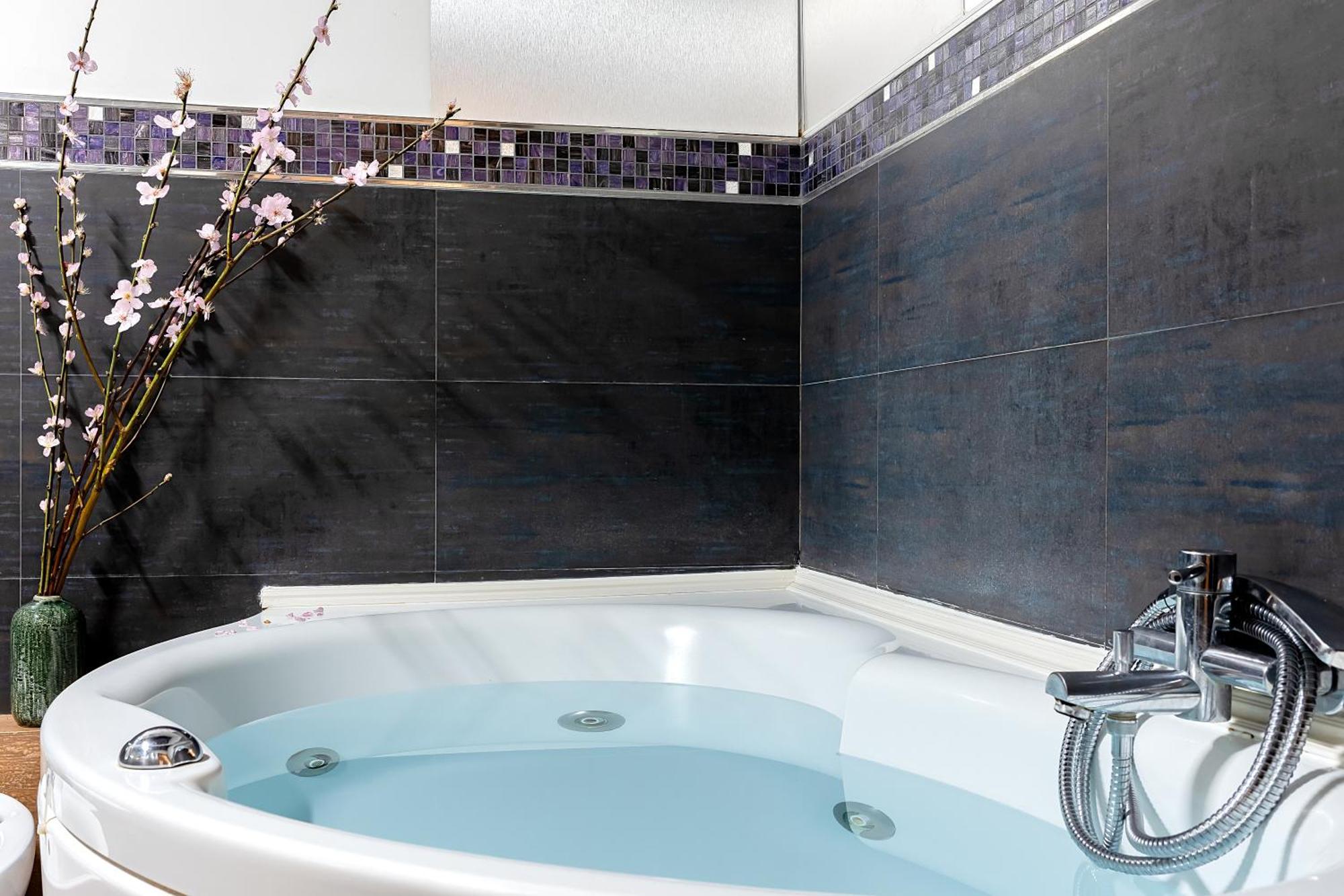 Trevi Fountain Luxury Apartment